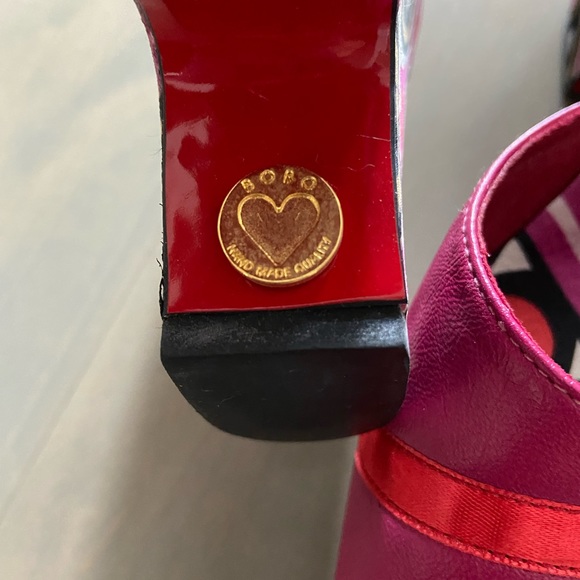 Slip-on Shoes - Picture 3 of 8